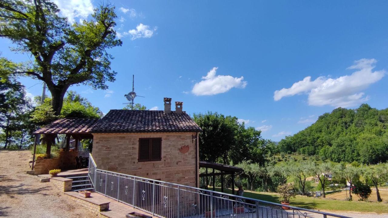 Agriturismo Pascucci Толентино Екстериор снимка