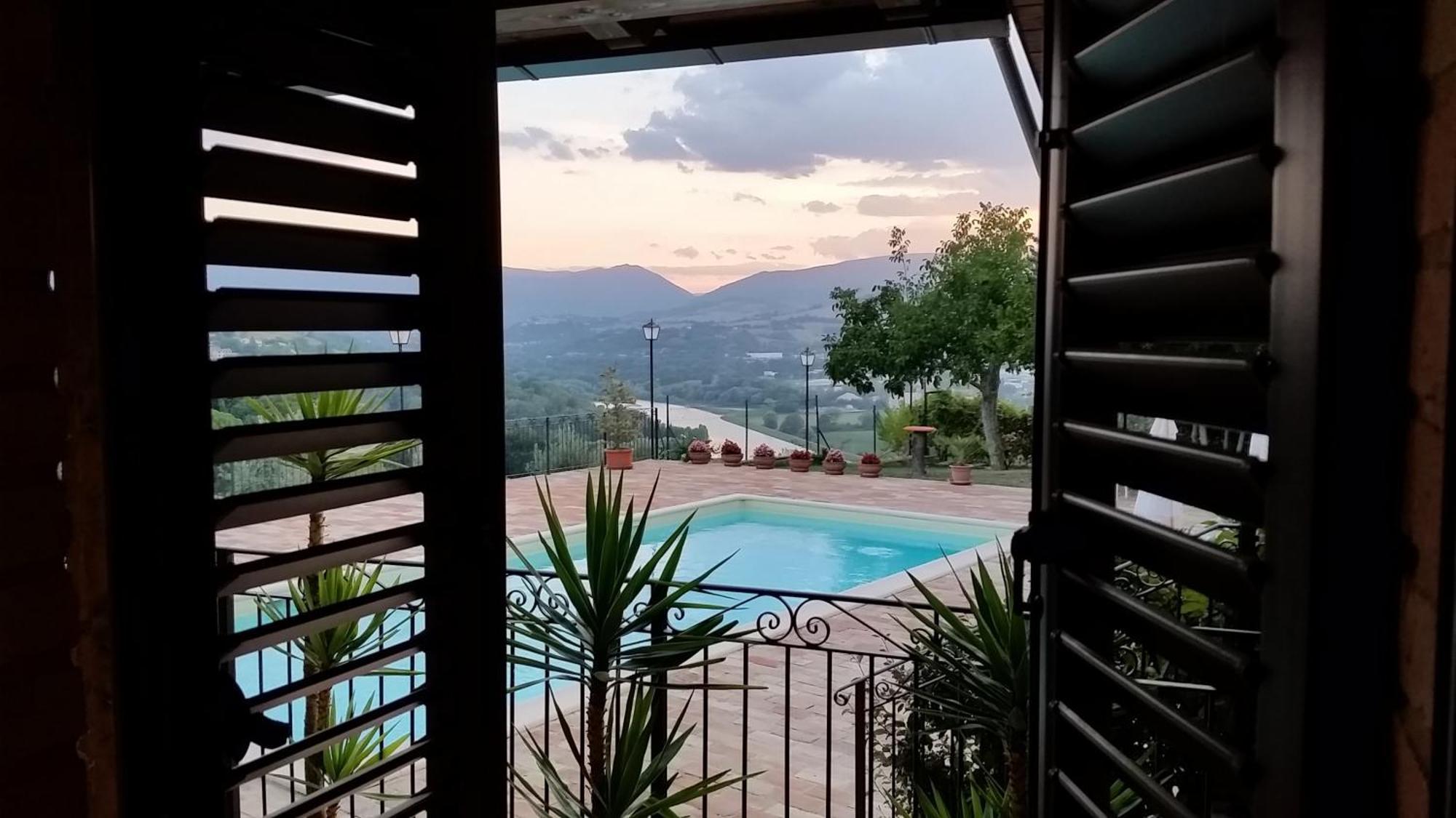 Agriturismo Pascucci Толентино Стая снимка